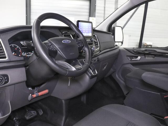 Ford TRANSIT CUSTOM 300 2.0 TDCI L2H1 Limited Dubbele cabine Navigatie Airco 2x Schuifdeuren Trekhaak Parkeersenoren Carplay Trekhaak