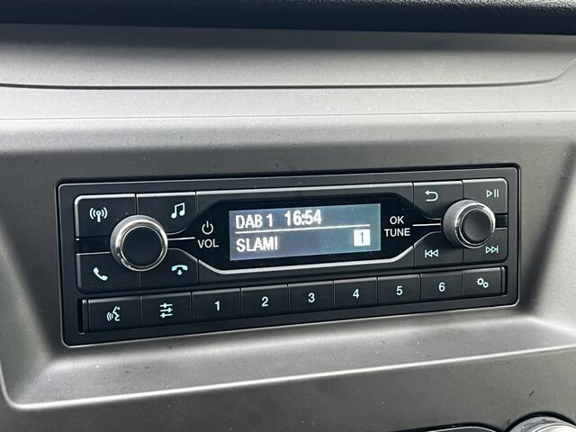 Ford TRANSIT CUSTOM 280 2.0 TDCI L1H1 Trend | SideBars | Cruise Control | Parkeersensoren Voor en Achter | DAB | Airco |