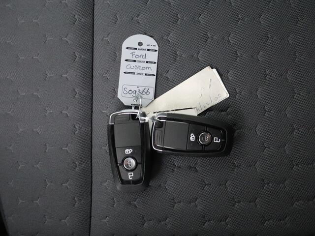 Ford TRANSIT CUSTOM 2.0TDCI 150PK Lang Raptor Limited | Navigatie | Camera | Sidebars | Spoilers