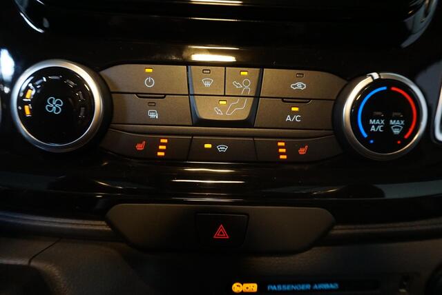 Ford TRANSIT CUSTOM 320 2.0 TDCI L2H1 Sport 170PK Automaat Navigatie Camera Cruise control Trekhaak