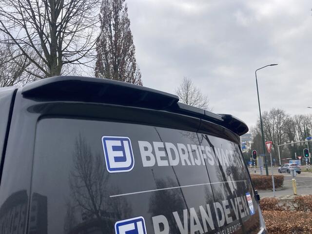 Ford TRANSIT CUSTOM 320 2.0 TDCI L1H1 Limited