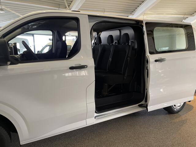 Ford TRANSIT CUSTOM 340 2.0 TDCI L2H1 Trend DC 5 persoons / originele Ford dubbel cabine / bpm vrij / NIEUW / vaste prijs rijklaar ¤ 39.950 ex btw / lease vanaf ¤ / airco / cruise / vol opties !