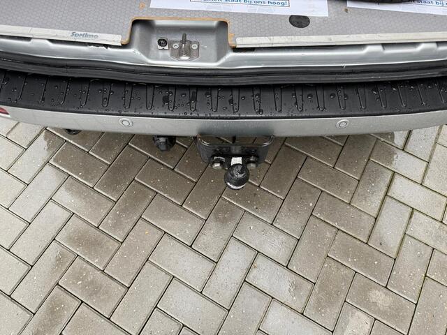 Ford TRANSIT CUSTOM 320 2.0 TDCI L2H1 Sport | Automaat 185pk | Camera | Bi-Xenon | Trekhaak | Stoelverwarming | Betimmering + Vloer | Raptor Grille