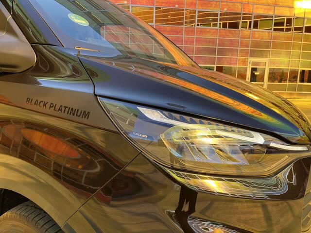 Ford TRANSIT CUSTOM 320 2.5 PHEV L2H1 Black Platinum DUBBEL CABINE | 2250 KG AHW | 1100 KG Laadvermogen | Lederen Bekleding | Stoel-Stoel | Privacy Glass |