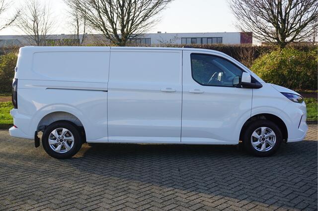 Ford TRANSIT CUSTOM 300L 136PK Limited BPM VRIJ!! Navi, Cam, Adap. Cruise, 16" LM, Trekhaak!! NR. 227