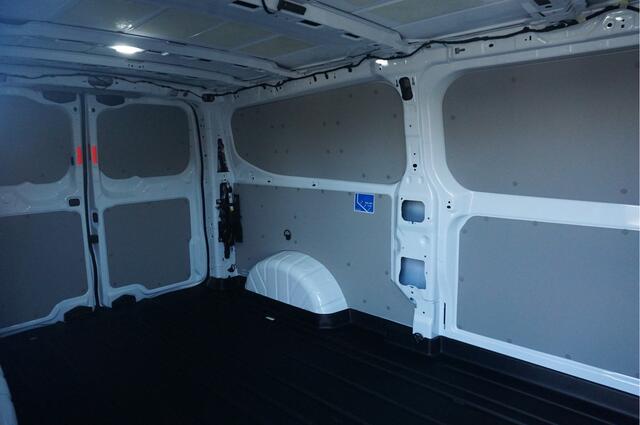 Ford TRANSIT CUSTOM 300L 136PK Limited BPM VRIJ!! Navi, Cam, Adap. Cruise, 16" LM, Trekhaak!! NR. 227