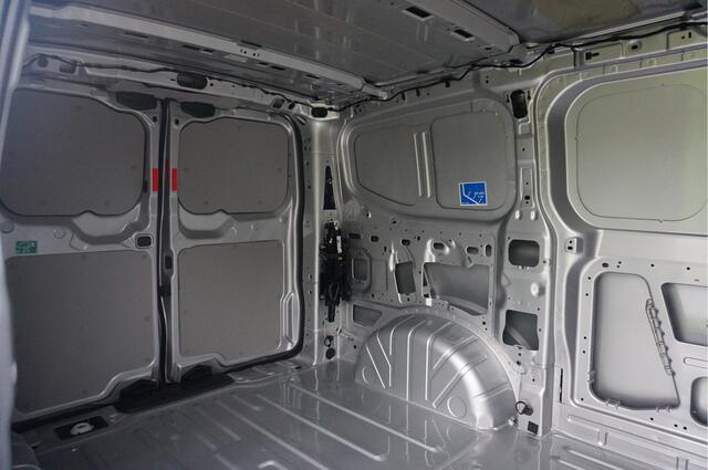 Ford TRANSIT CUSTOM 300L 170PK Limited AUT BPM VRIJ!! Navi, Cam, Adap. Cruise, 17" LM, LED!! NR. 335