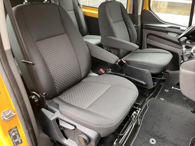 Ford TRANSIT CUSTOM 340 2.0 TDCI L2H1 DC Airco Cruise control Trekhaak 2800kg trekgewicht 5-Persoons Stoelverwarming Bluetooth Parkeersensoren voor en achter Schuifdeur rechts 1e eigenaar Euro 6
