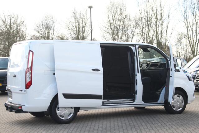 Ford TRANSIT CUSTOM 300 2.0TDCI 130pk L2H1 Trend | Automaat | Trekhaak | L+R Zijdeur | Camera | Navi | Lease 414,- p/m