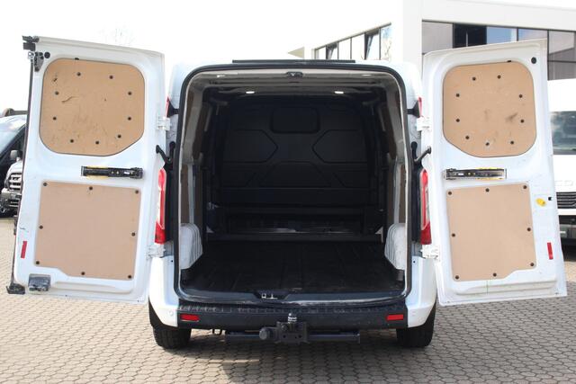 Ford TRANSIT CUSTOM 300 2.0TDCI 130pk L2H1 Trend | Automaat | Trekhaak | L+R Zijdeur | Camera | Navi | Lease 414,- p/m