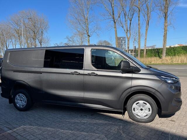Ford TRANSIT CUSTOM Trend DCL2H1 320 150PK MT6 BPM VRIJ I DUBBEL CABINE I 5 PERS. I CAMERA I LED KOPLAMPEN DUBBELE SCHUIFDEUR I 5 JAAR GARANTIE