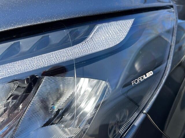 Ford TRANSIT CUSTOM Trend DCL2H1 320 150PK MT6 BPM VRIJ I DUBBEL CABINE I 5 PERS. I CAMERA I LED KOPLAMPEN DUBBELE SCHUIFDEUR I 5 JAAR GARANTIE