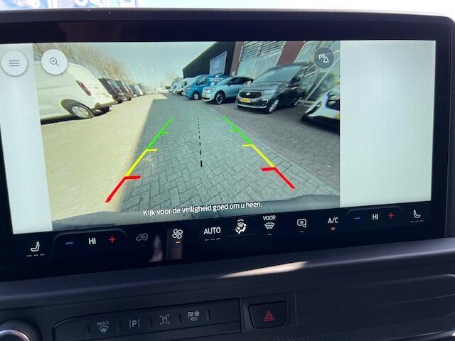 Ford TRANSIT CUSTOM Trend DCL2H1 320 150PK MT6 BPM VRIJ I DUBBEL CABINE I 5 PERS. I CAMERA I LED KOPLAMPEN DUBBELE SCHUIFDEUR I 5 JAAR GARANTIE