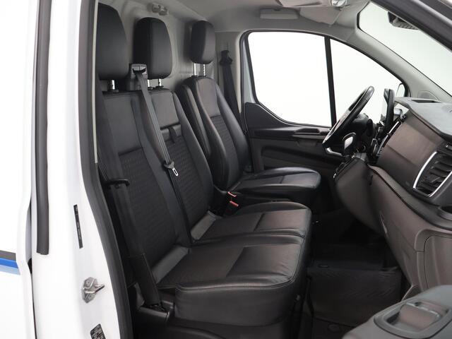 Ford TRANSIT CUSTOM 290 2.0 TDCI Aut. | L1 H1 Sport | LM Velgen | 3-zits | Schuifdeur L+R | Trekhaak | Sport | Parkeercamera | Airco | Cruise Control |