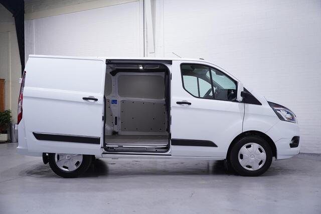 Ford TRANSIT CUSTOM 2.0 TDCI 130 pk L1H1 Navi, Camera, Airco Laadruimte Pakket, PDC V+A, Cruise control, 3-Zits