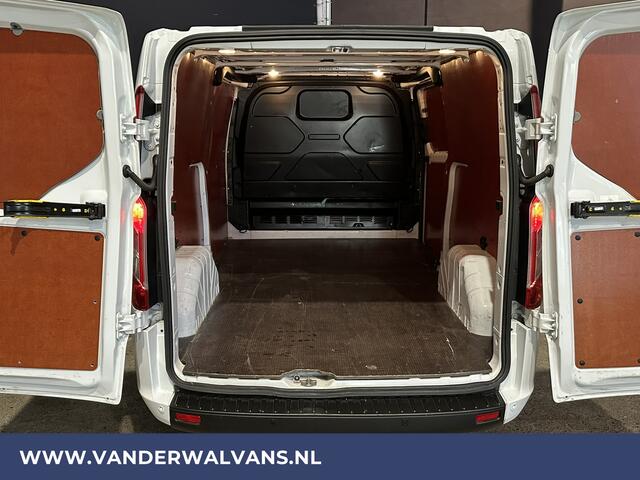 Ford TRANSIT CUSTOM 2.0 TDCI 131pk L2H1 Euro6 Airco | LED | Cruisecontrol | Verwarmde voorruit | Parkeersensoren Bijrijdersbank, 2800kg trekvermogen