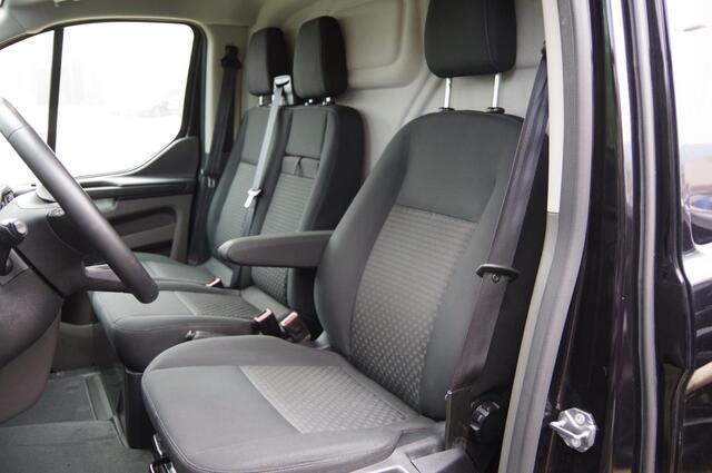 Ford TRANSIT CUSTOM 2.0 TDCI 12-2022 130PK, 3-ZITS, NAVI, CAMERA, CRUISE, STOELVERWARMING, PARKEERSENSOREN AIRCO, APPLE CARPLAY DIK MAKEN, STAAT NIET ONLINE