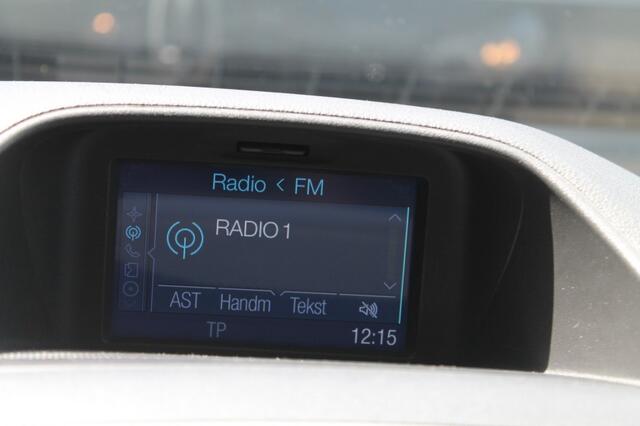 Ford TRANSIT CUSTOM 290 2.2TDCI L1H1TREL LAADKLEP AIRCO CRUISE NAVI