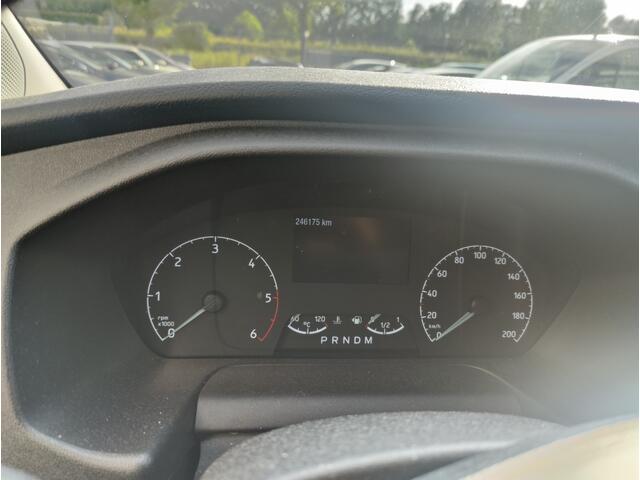 Ford TRANSIT CUSTOM 300 2.0 TDCI L1H2 Bj 2018 automaat navi nette staat