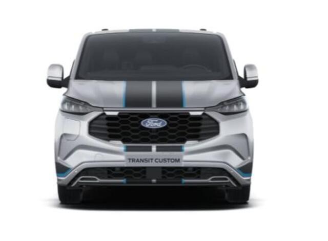 Ford TRANSIT CUSTOM 320 2.5 PHEV L2H1 Sport DC 233pk | | Dubbele Cabine | Dubbele zijschuifdeur | Inklapbare trekhaak | 19 inch lichtmetalen Sport velgen (mat zwart) | Verwarmbaar stuurwiel | Navigatie systeem