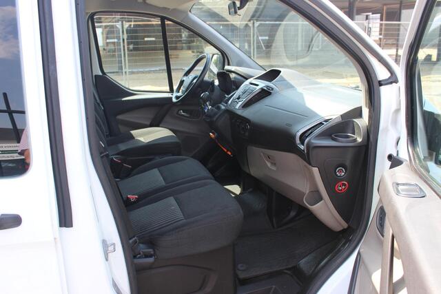 Ford TRANSIT CUSTOM 6-persoons 2.2 TDCI L1H1 Trend DC