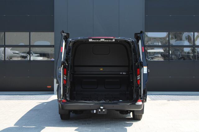 Ford TRANSIT CUSTOM 320 2.0 TDCI L2H1 Trend DC 136pk - Carplay - Android - Camera - Trekhaak - LED koplampen - Stoelverwarming - Draadloos laden - Rijklaar