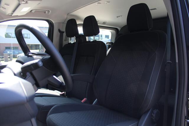 Ford TRANSIT CUSTOM 320 2.0 TDCI L2H1 Trend DC 136pk - Carplay - Android - Camera - Trekhaak - LED koplampen - Stoelverwarming - Draadloos laden - Rijklaar