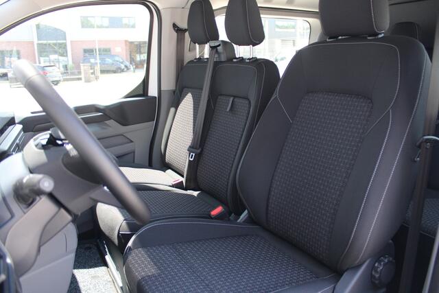 Ford TRANSIT CUSTOM 320 2.0 TDCI L2H1 Trend DC 136pk - Carplay - Android - Camera - Trekhaak - LED koplampen - Stoelverwarming - Draadloos laden - Rijklaar