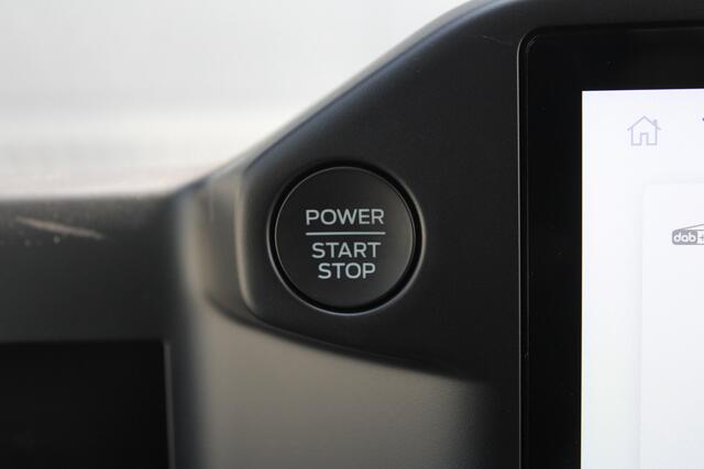 Ford TRANSIT CUSTOM 320 2.0 TDCI L2H1 Trend DC 136pk - Carplay - Android - Camera - Trekhaak - LED koplampen - Stoel + Stuurverwarming - Rijklaar