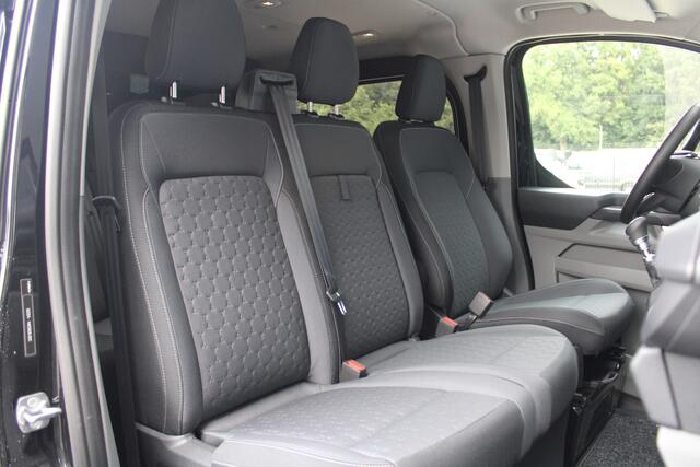 Ford TRANSIT CUSTOM 320 2.0 TDCI L2H1 Limited DC 150pk - Trekhaak - ACC - Getint glas - Stoel/Stuurverwarming - Carplay - Rijklaar