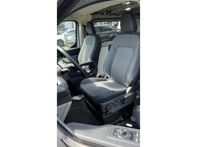 Ford TRANSIT CUSTOM 300 2.0 TDCI L1H1 Limited BPM VRIJ (voor bedrijven) Voorbereid als dubbele cabine