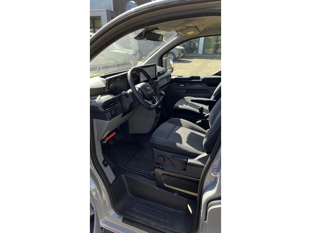 Ford TRANSIT CUSTOM 300 2.0 TDCI L1H1 Limited BPM VRIJ (voor bedrijven) Voorbereid als dubbele cabine