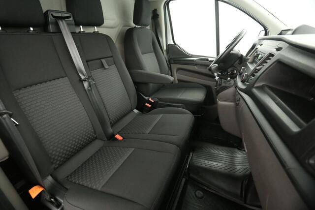 Ford TRANSIT CUSTOM 320 2.0 TDCI L1H1 Airco Cruise LED Parkeersensoren 3 Persoons Schuifdeur