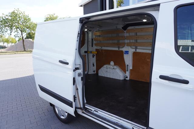 Ford TRANSIT CUSTOM 2.0 TDCI EURO 6 - Airco - Navi - Cruise - ¤ 11.900,- Excl.