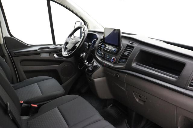 Ford TRANSIT CUSTOM 280 2.0 TDCI L1H1 Trend | Achteruitrijcamera | Navigatie | trekhaak | Laadruimte afwerking | 3 zitplaatsen | Airco | Dodehoek detectie