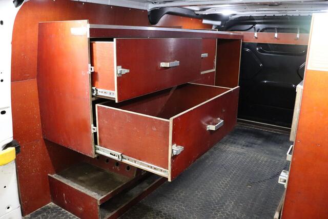 Ford TRANSIT CUSTOM 280 2.0 TDCI L1H1 Trend | Achteruitrijcamera | Navigatie | trekhaak | Laadruimte afwerking | 3 zitplaatsen | Airco | Dodehoek detectie