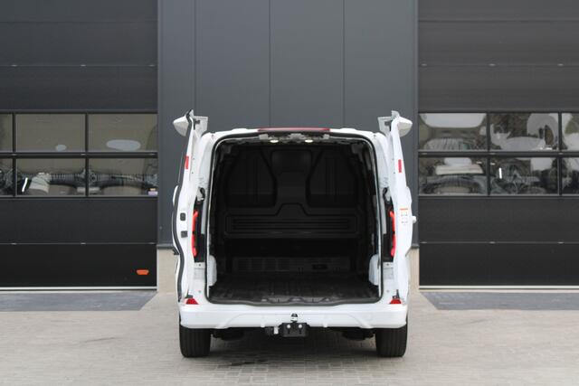 Ford TRANSIT CUSTOM 300 2.0 TDCI L2H1 Sport 170pk - 2x Schuifdeur - Trekhaak - ACC - 19'' LM Velgen - 70L Tank - Navi - Camera - Stoel & Stuurverwarming - Blind Spot - Rijklaar