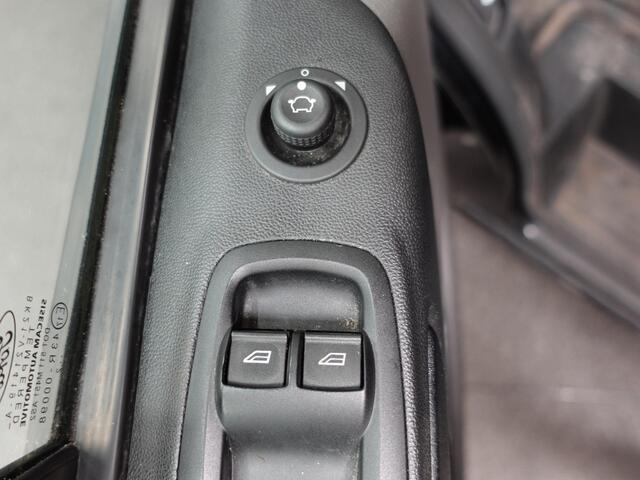 Ford TRANSIT CUSTOM 130 pk Automaat L1H1 Trend Navigatie Airco Cruise Control Camera Trekhaak