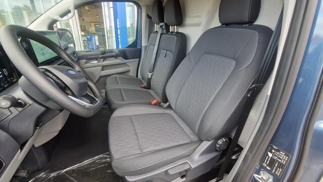 Ford TRANSIT CUSTOM 320 2.5 PHEV L2H1 Limited 233pk | Driver Assistance pack Premium | Wegklapbare Trekhaak | Verwarmd Stuurwiel | 17 inch Licht metalen Velgen | B&O Speakers