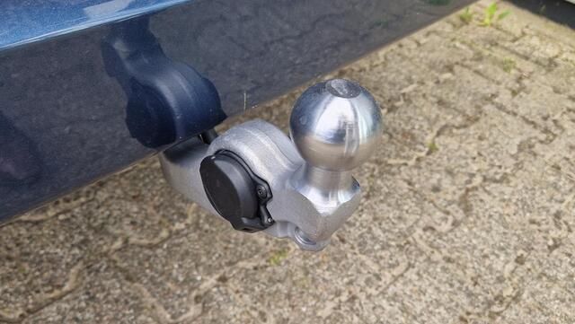 Ford TRANSIT CUSTOM 320 2.5 PHEV L2H1 Limited 233pk | Driver Assistance pack Premium | Wegklapbare Trekhaak | Verwarmd Stuurwiel | 17 inch Licht metalen Velgen | B&O Speakers