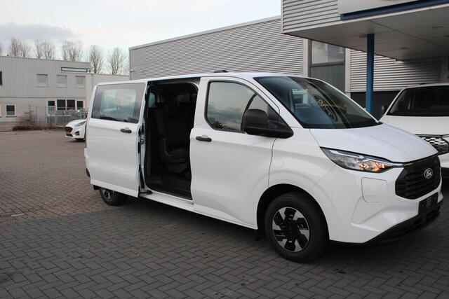 Ford TRANSIT CUSTOM 340 2.5 PHEV L2H1 Trend Kombi | Prijs is incl. BTW incl. BPM | 9- PERSOONS | Excl. BTW incl. BPM kost deze Custom 45.900,- | Navigatie systeem | Privacy Glass | 16 inch lichtmetalen velgen