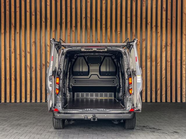 Ford TRANSIT CUSTOM 2.0 TDCI 136PK L2H1 Limited | KEYLESS | STOELVERWARMING | CAMERA | NAVI | CRUISE |