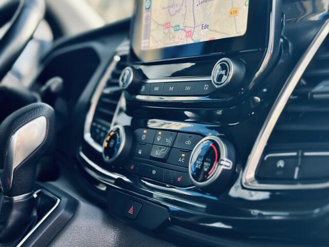 Ford TRANSIT CUSTOM 300 2.0 TDCI 170pk | Automaat | L2 | Dubbel Cabine 6 zits | Limited | Navigatie | Stoelverwarming | Ex btw