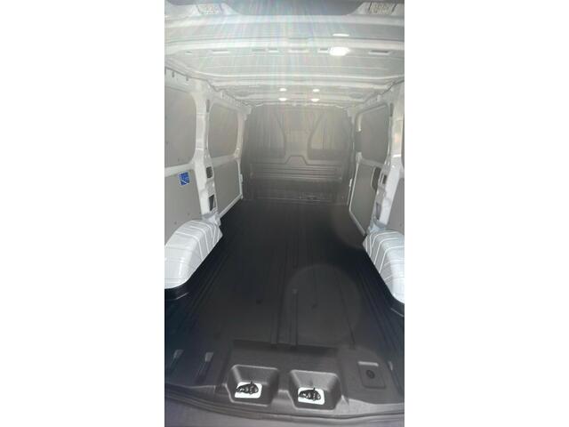 Ford TRANSIT CUSTOM e-Transit 320 L1H1 65 kWh 136PK | VERWACHT | EMISSIEVRIJE ZONE | 3 Persoons | LED | Camera