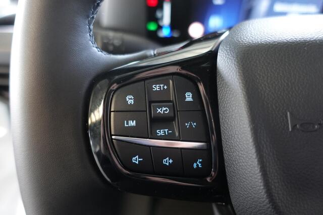 Ford TRANSIT CUSTOM 300 2.0 TDCI L2H1 Trend Nieuw Model Automaat 100 kw Navigatie Parkeersensoren Camera