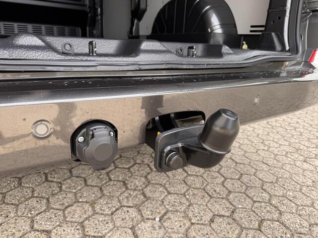 Ford TRANSIT CUSTOM 320 2.5 PHEV L2H1 Limited | Direct Leverbaar | Apple Carplay | Android Auto |