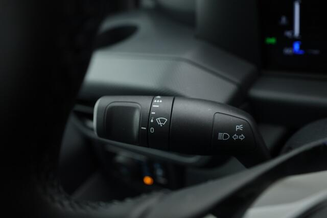 Ford TRANSIT CUSTOM 320 2.0 TDCI L2H1 Trend | Dubb.Cab. | Automaat | Airco | Cruise | Navi | Dakdragers