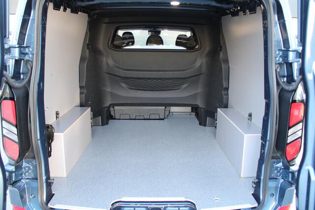 Ford TRANSIT CUSTOM 320 2.0 TDCI L2H1 Limited DC 136pk - 5 Zits - 360 Camera - Blind Spot - Stoelverwarming - Navi - ACC - Rijklaar