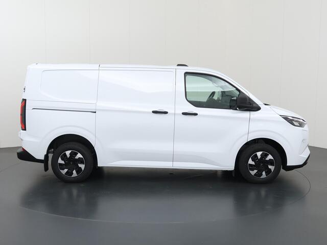 Ford TRANSIT CUSTOM E-Transit 320 | L1 H1 | Trend | 65 kWh | 2300 KG. AHW | Climate Control | Apple Carplay / Android Auto | 328 KM Range | Voorruitverwarming | Stoelverwarming | LED Koplampen | Achterdeuren |