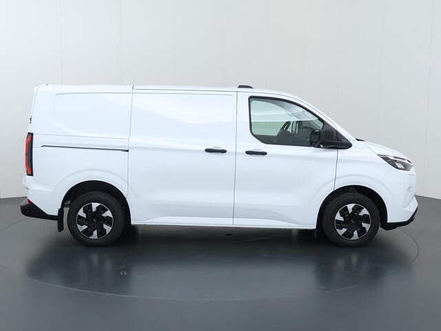Ford TRANSIT CUSTOM E-Transit 320 | L1 H1 | Trend | 65 kWh | 2300 KG. AHW | Climate Control | Apple Carplay / Android Auto | 328 KM Range | Voorruitverwarming | Stoelverwarming | LED Koplampen | Achterdeuren |